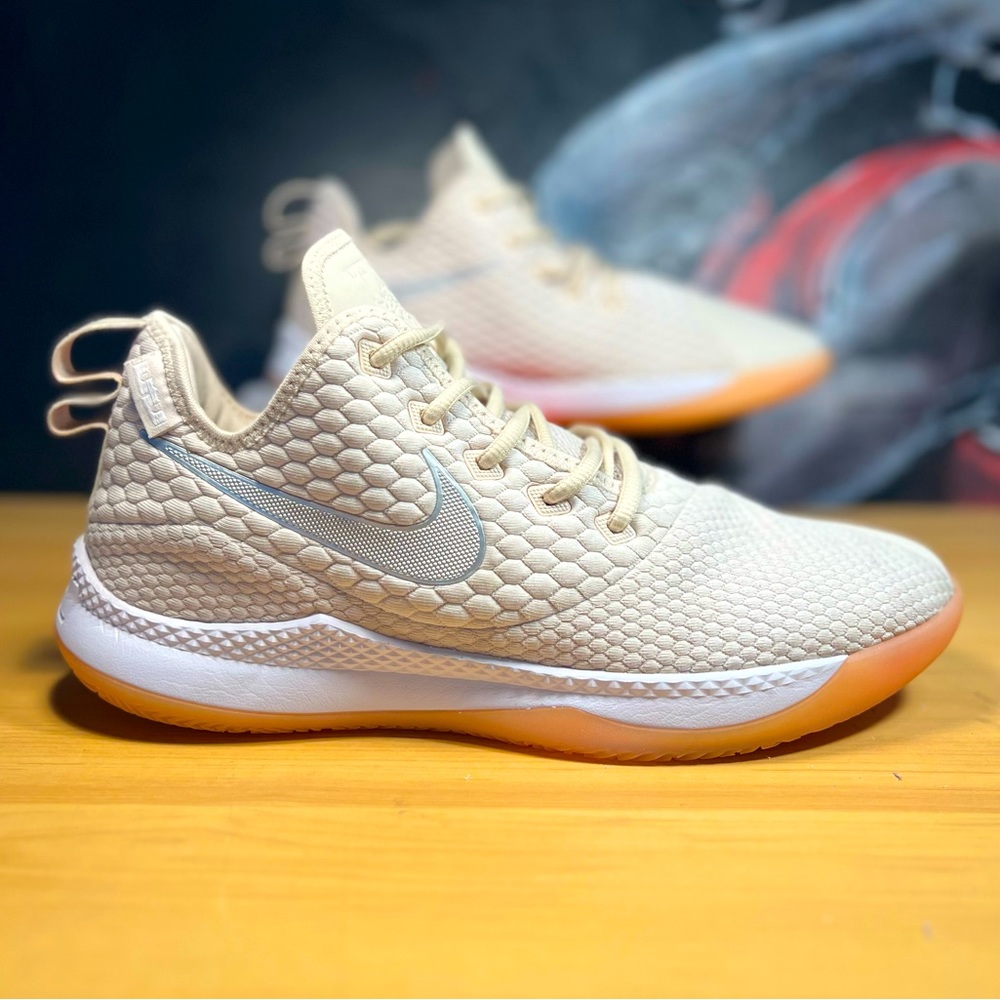 NIKE | LEBRON WITNESS 3 LOW || 12